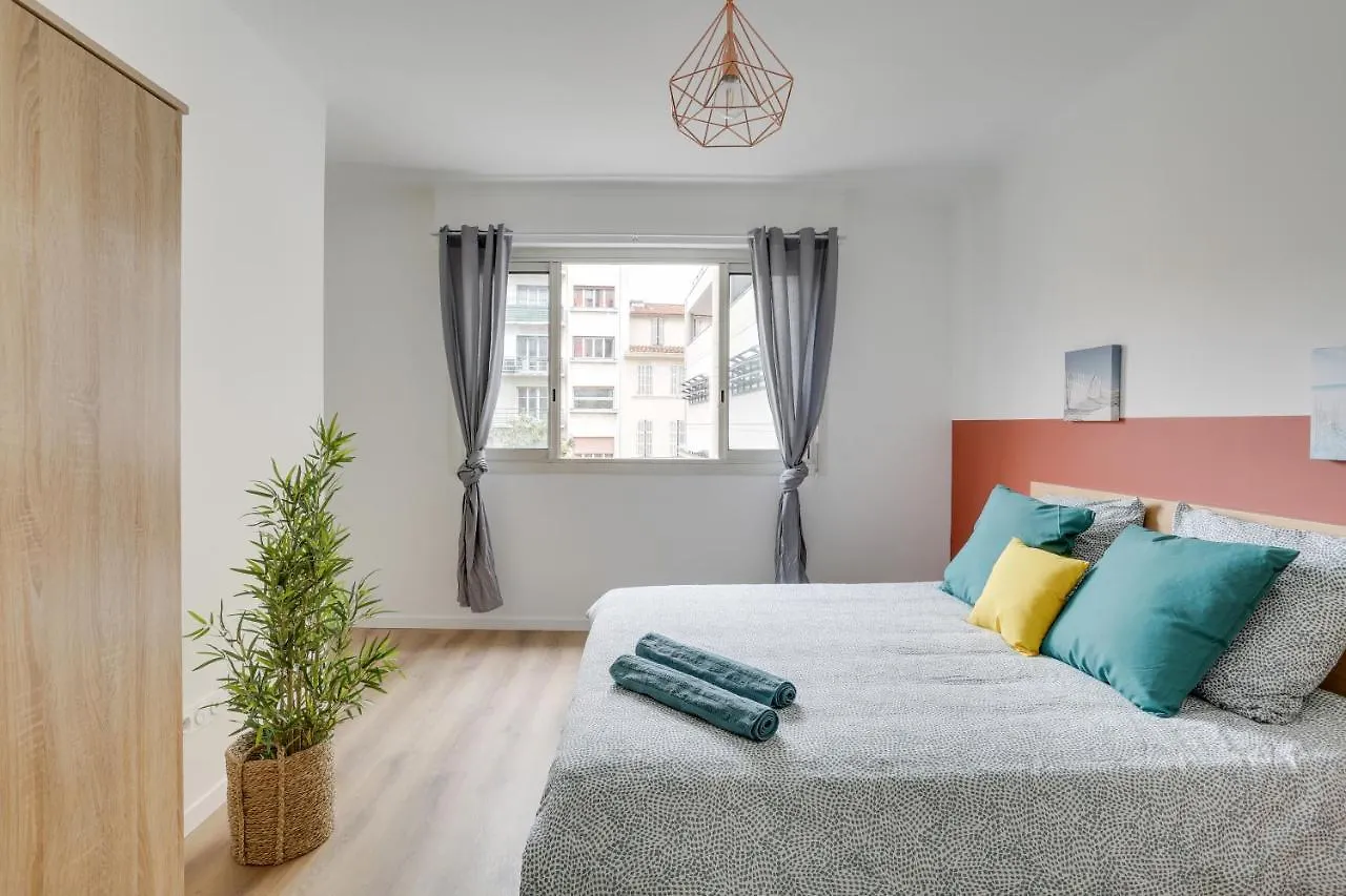 Appartement Magnifique T5  à Marseille